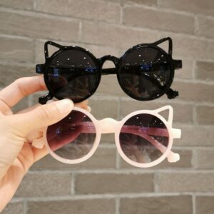 Lunettes de soleil chics et tendances pour enfants