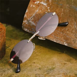 Lunettes de soleil multicolores à monture ovale en métal
