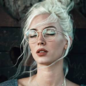 Lunettes pour femmes. Lunettes rondes rétro