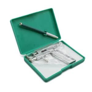 Outil professionnel pour percer les oreilles