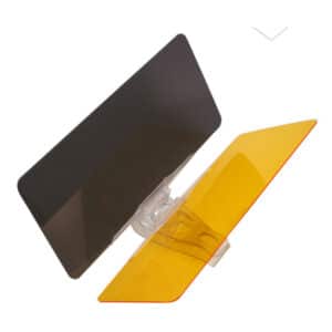 Lumière anti-feux de route jour et nuit. Lunettes de protection pour conducteurs automobiles. Verres anti-éblouissement, visière anti-éblouissement
