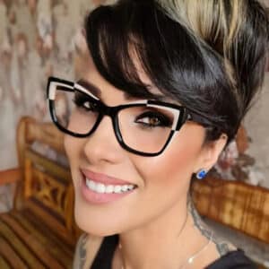 Lunettes de beauté tendances et à la mode pour hommes et femmes