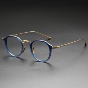 Lunettes tendanes à monture en titane et de style rétro