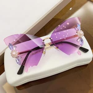 Lunettes de soleil en forme de papillon ornées de diamants à la mode pour femmes