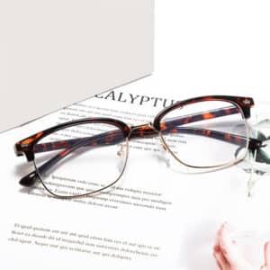 Lunettes tendances de style rétro classique