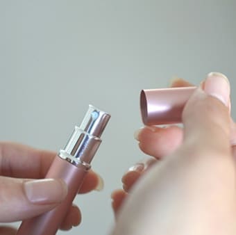 Flacon de parfum vide en aluminium de 5 ml, vaporisateur rechargeable et portable. Flacon de cosmétiques haut de gamme – Image 3