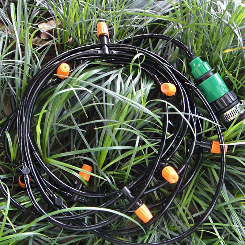 Kit d'arrosage automatique de jardin par brumisation avec 10 à 30m de tuyau et 10 à 20 buses de pulvérisation réglables
