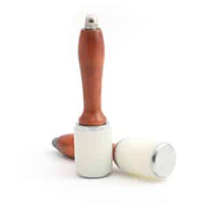 Outil de matelassage et martelage pour le cuir