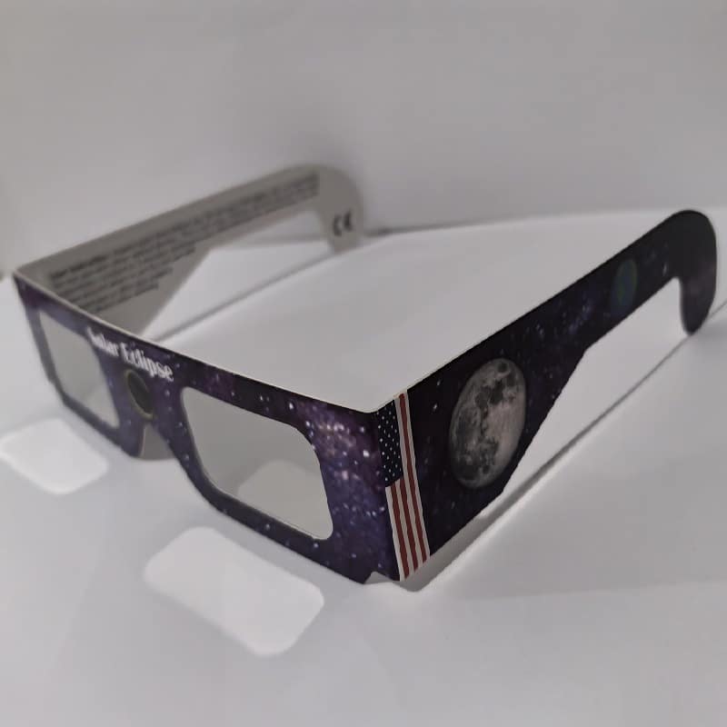 Lunettes d'éclipse solaire à monture en papier imprimé pour hommes et femmes. Style élégant et protection certifiée – Image 7